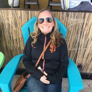 Meet your Posher, Jennifer